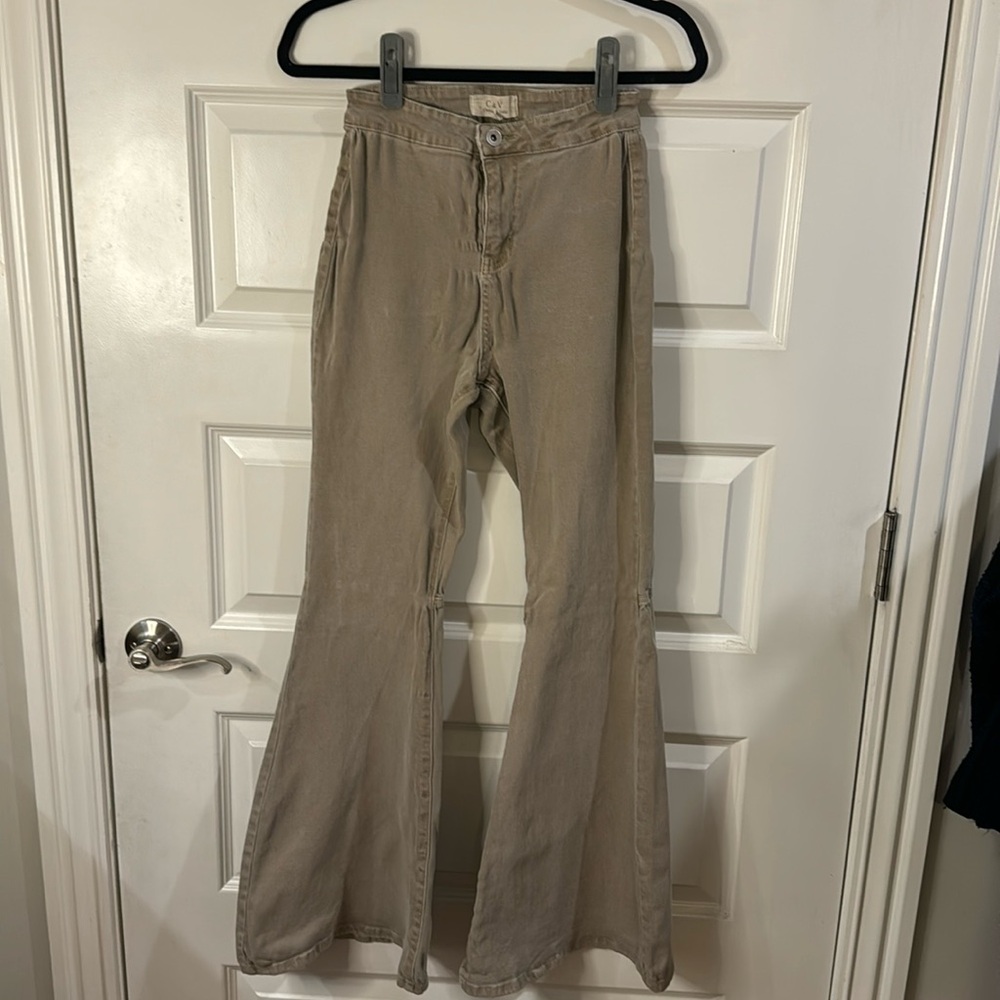 Chelsea & Violet Khaki Jeans